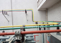 ���̰���